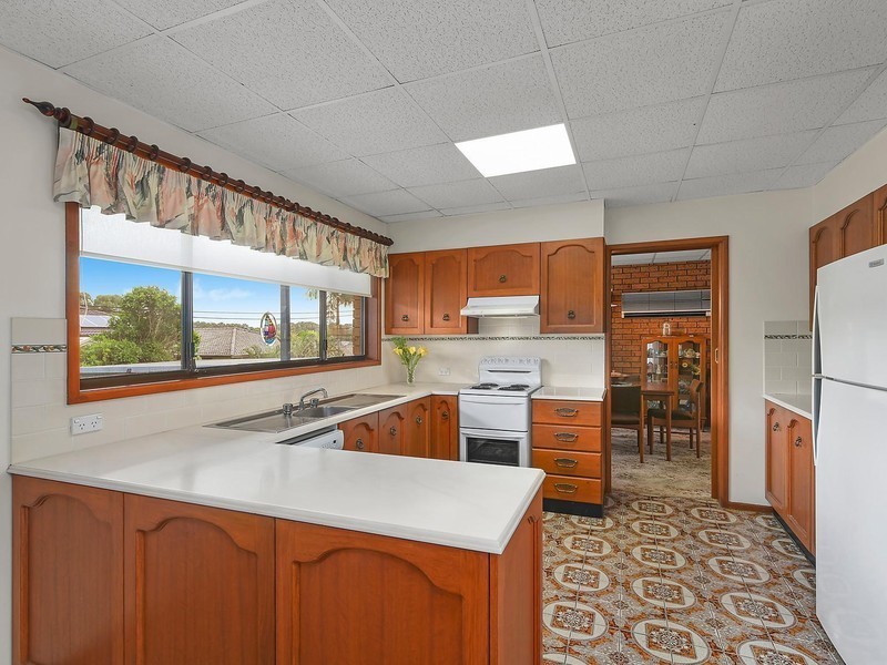 79 Glad Gunson Drive, Eleebana NSW 2282