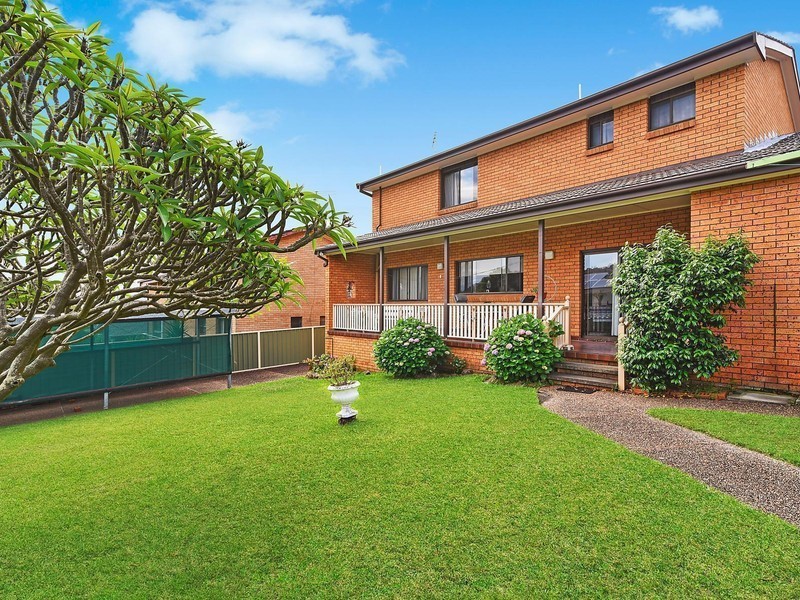 79 Glad Gunson Drive, Eleebana NSW 2282