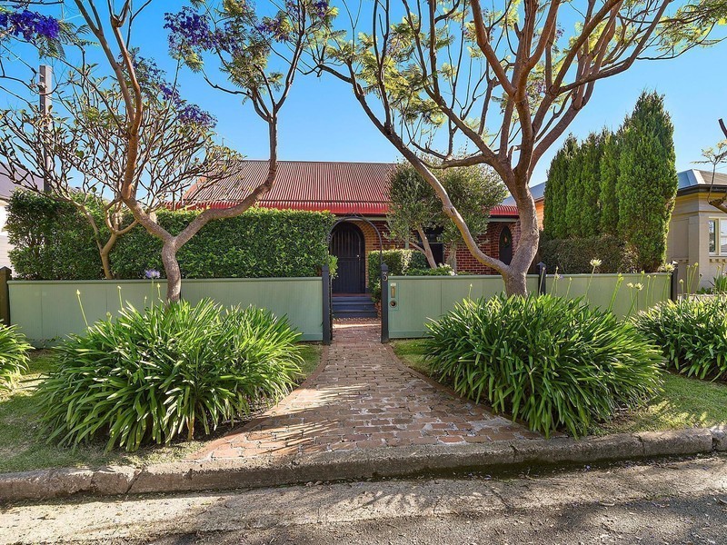 3 Third Street, Adamstown NSW 2289