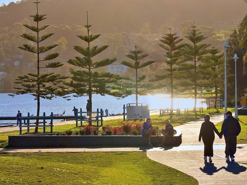 7 Palm Court, Warners Bay NSW 2282