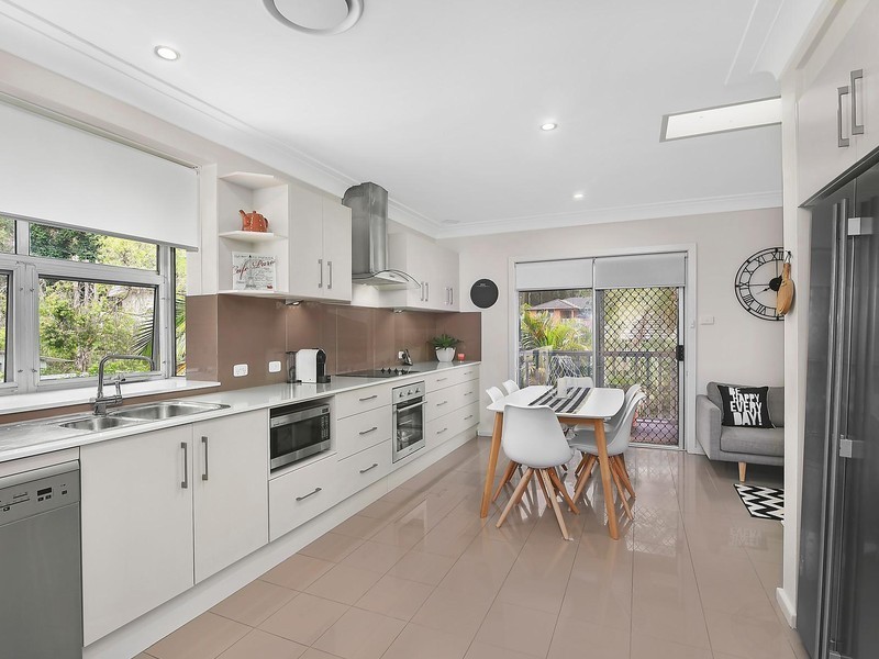 8 Kempwood Close, Adamstown Heights NSW 2289