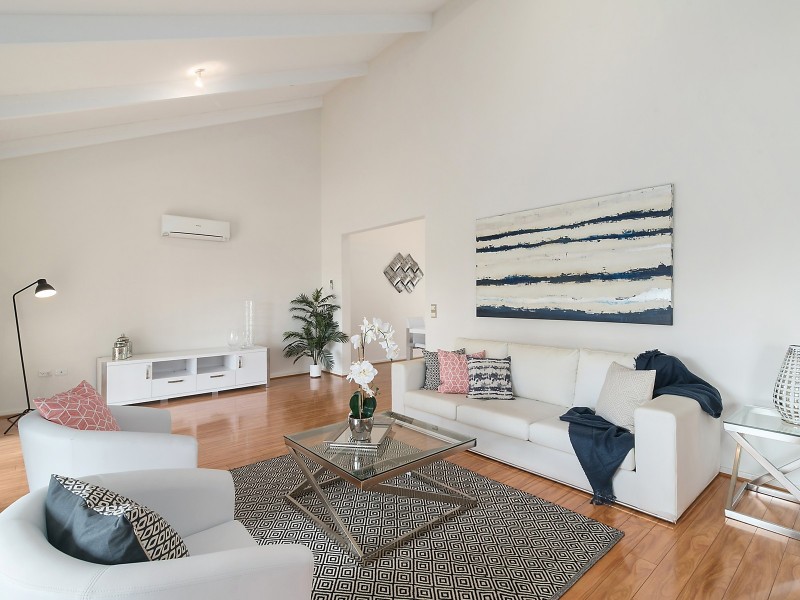 33 Arrowfield Street, Eleebana NSW 2282