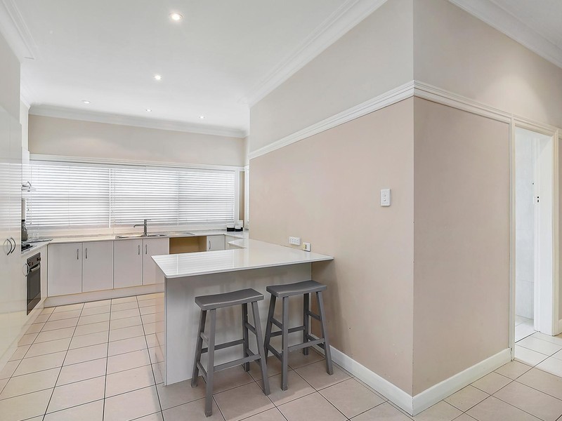 39 Hebburn Street, Hamilton East NSW 2303