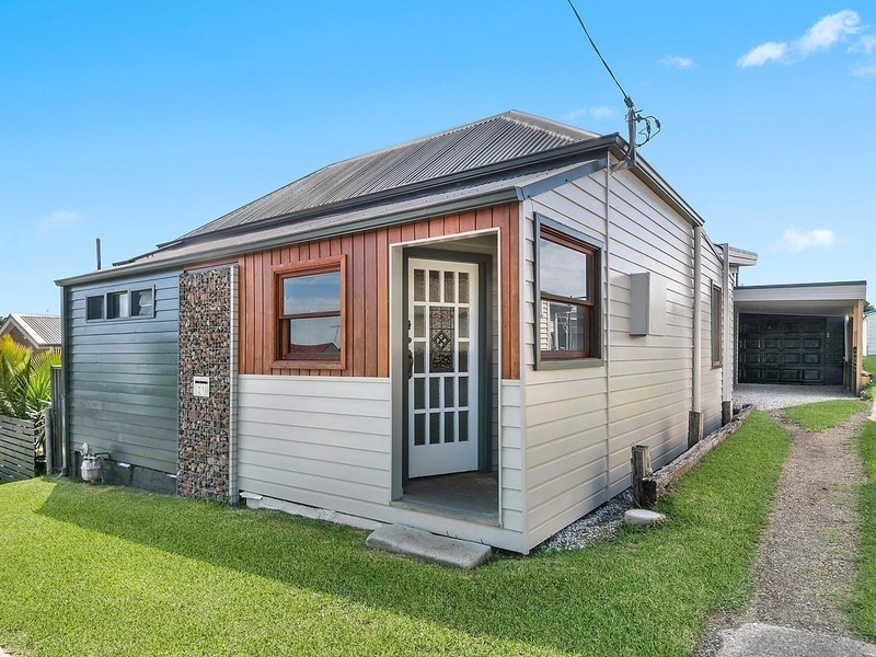 21 Campbell Street, Wallsend NSW 2287