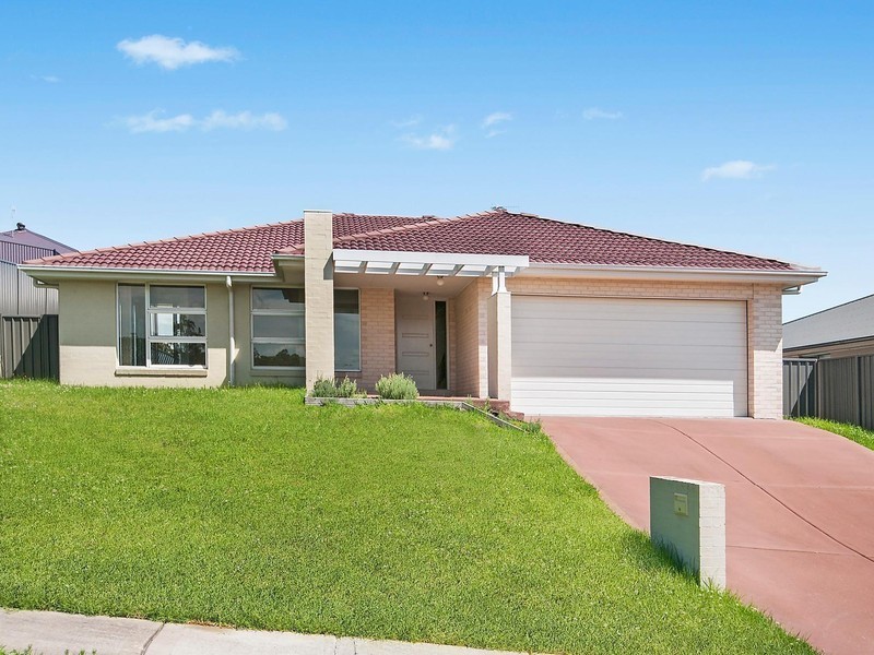 24 Raleigh Street, Cameron Park NSW 2285
