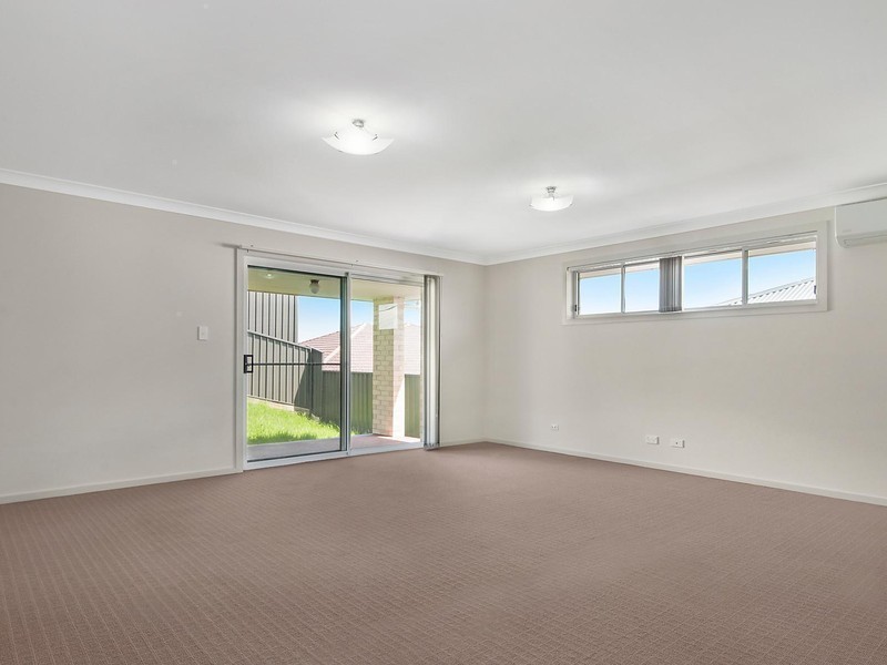 24 Raleigh Street, Cameron Park NSW 2285