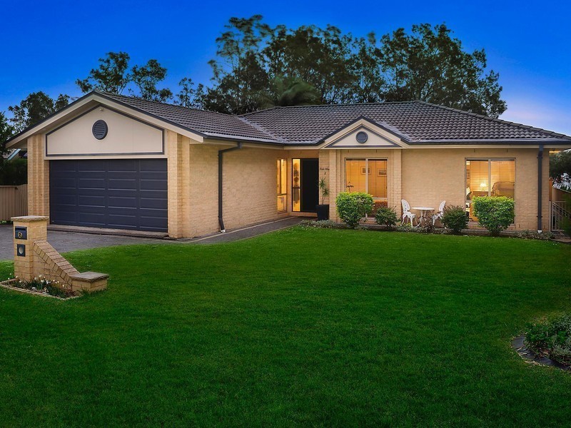 2 Station Street, Bonnells Bay NSW 2264