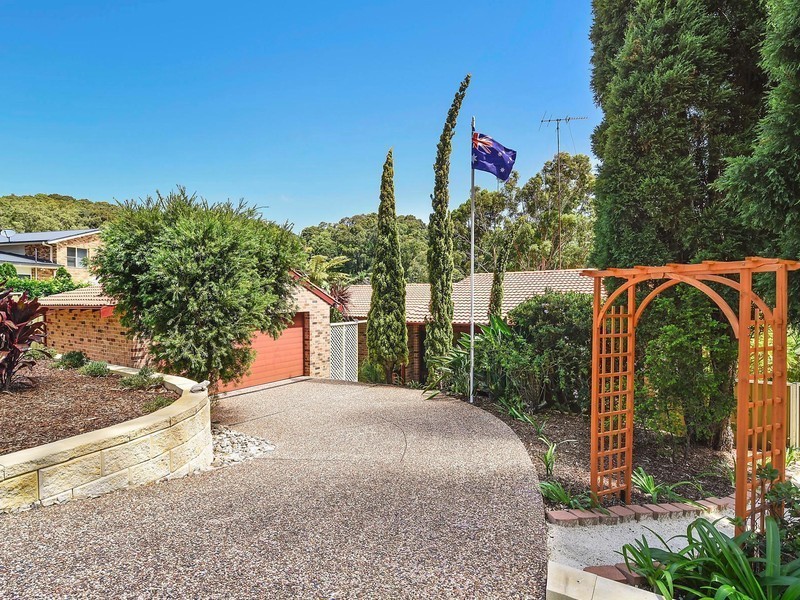 3 Yalumba Close, Eleebana NSW 2282
