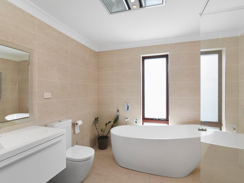 3 Yalumba Close, Eleebana NSW 2282