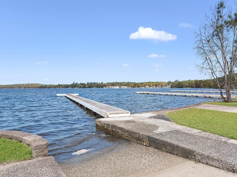 37 Grand Parade, Bonnells Bay NSW 2264