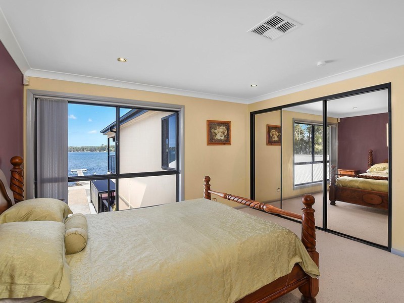 37 Grand Parade, Bonnells Bay NSW 2264