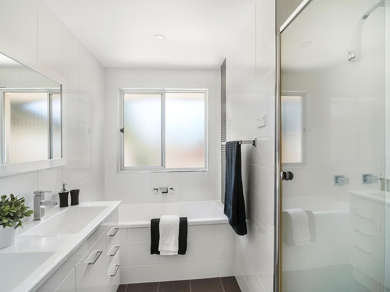 9 Piccadilly Close, Valentine NSW 2280