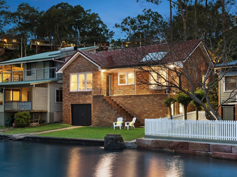 29 Bareki Road, Eleebana NSW 2282