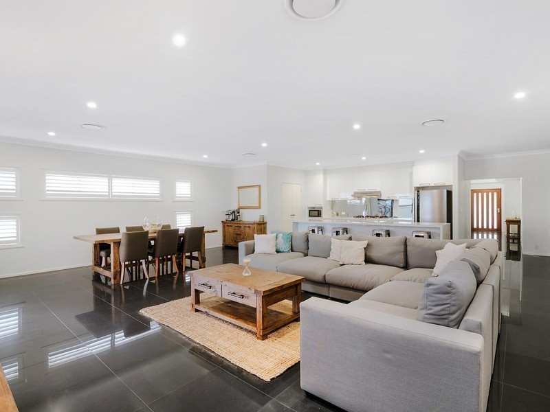20 Discovery Drive, Fletcher NSW 2287