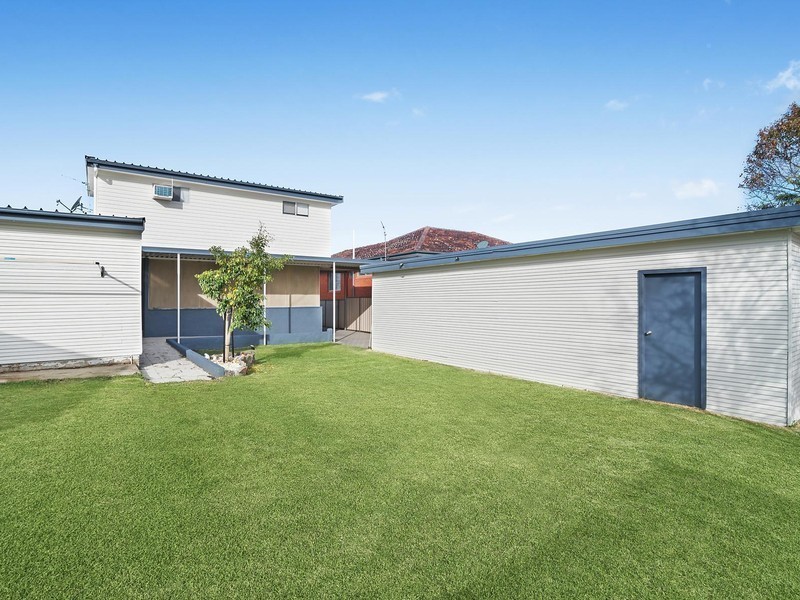 3 Weemala Street, Belmont North NSW 2280