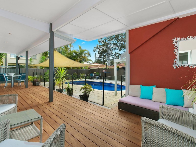 8 Glad Gunson Drive, Eleebana NSW 2282