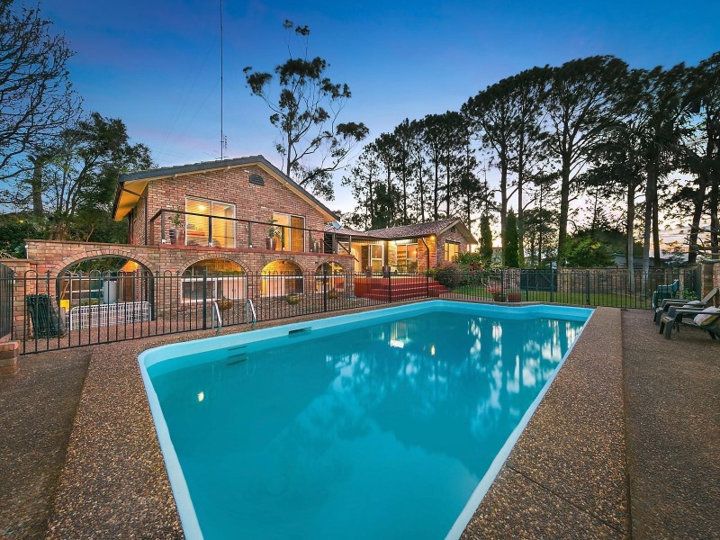 15a Cherry Road, Eleebana NSW 2282