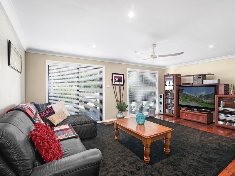 18 Leichhardt Road, Valentine NSW 2280