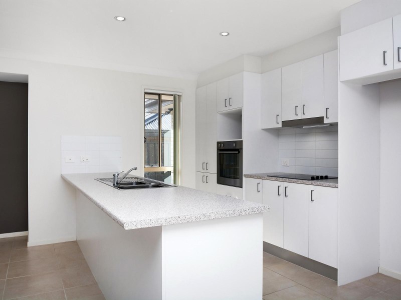 27 Radiant Avenue, Largs NSW 2320