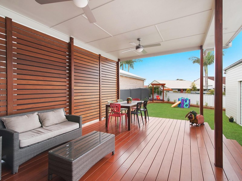 8A Fairfax Road, Warners Bay NSW 2282