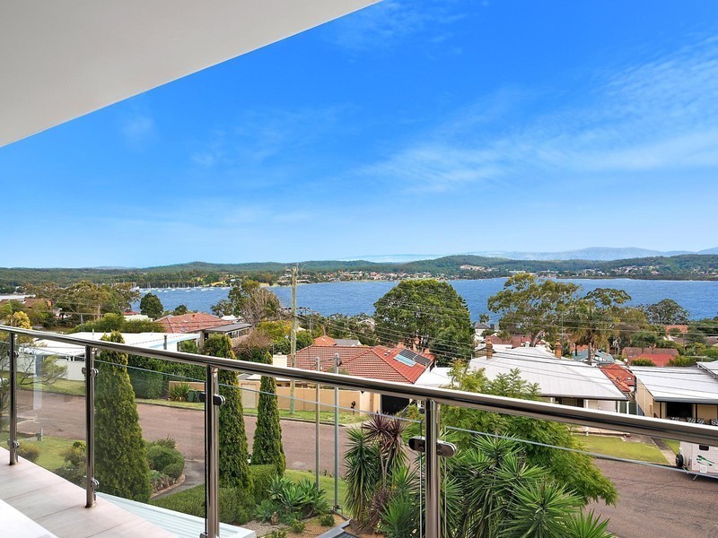 2 Farm Street, Speers Point NSW 2284