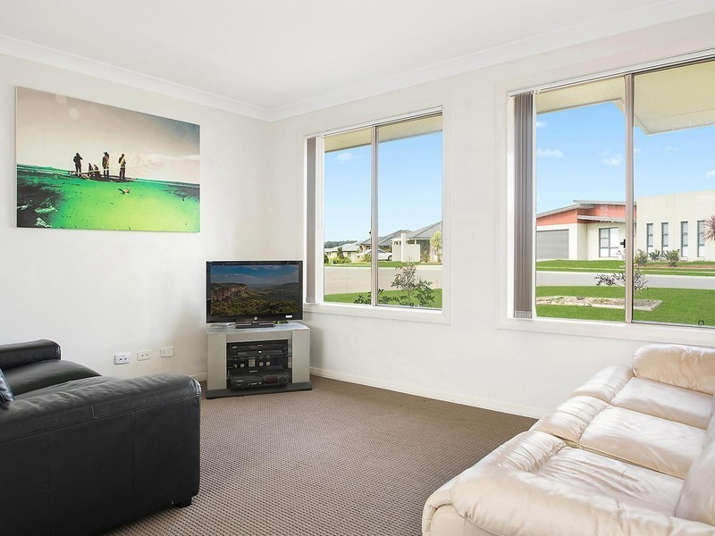5 Niven Parade, Rutherford NSW 2320