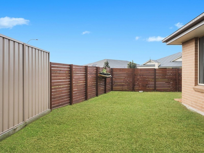 5 Niven Parade, Rutherford NSW 2320