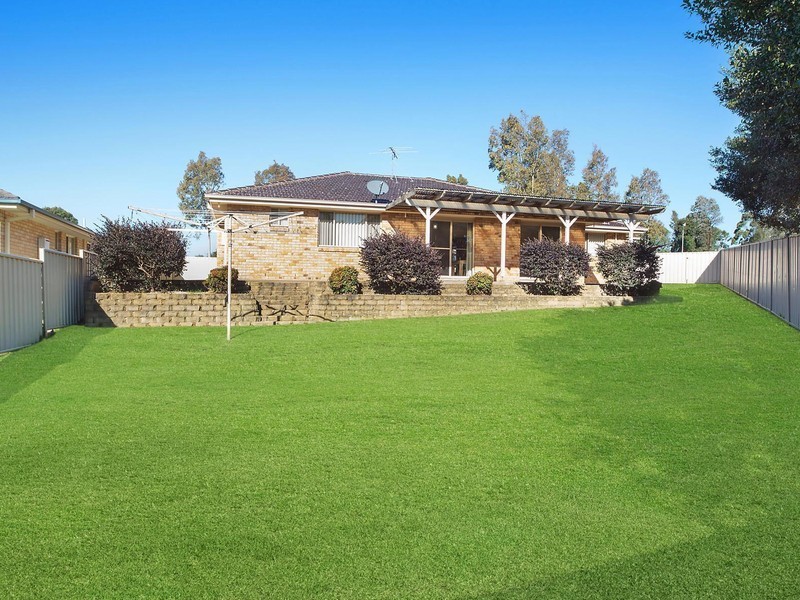 11 Peppertree Circuit, Aberglasslyn NSW 2320