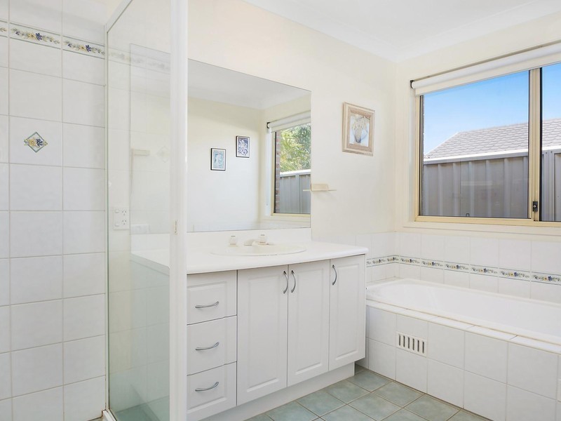 42 Nardoo Avenue, Aberglasslyn NSW 2320