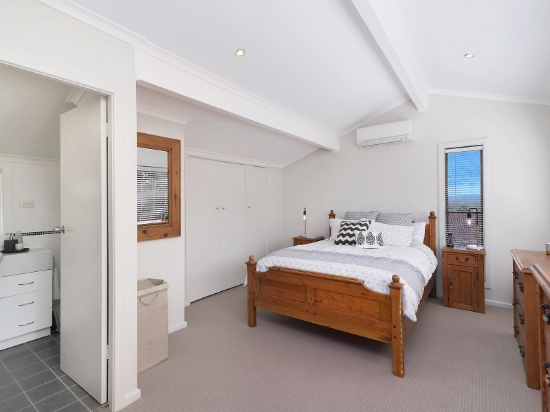 77 Glad Gunson Drive, Eleebana NSW 2282