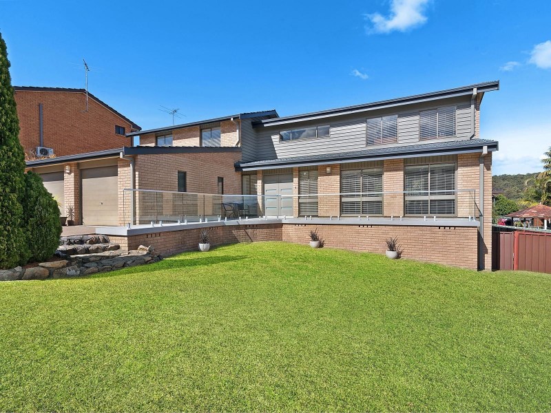 77 Glad Gunson Drive, Eleebana NSW 2282