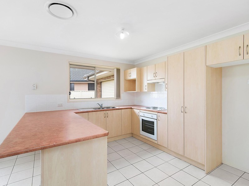 10 Dominic Cove, Rutherford NSW 2320