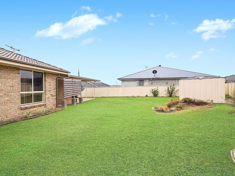 10 Dominic Cove, Rutherford NSW 2320