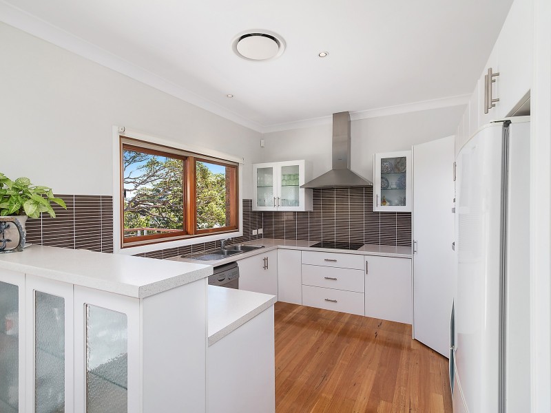 9 Vista Parade, Belmont NSW 2280