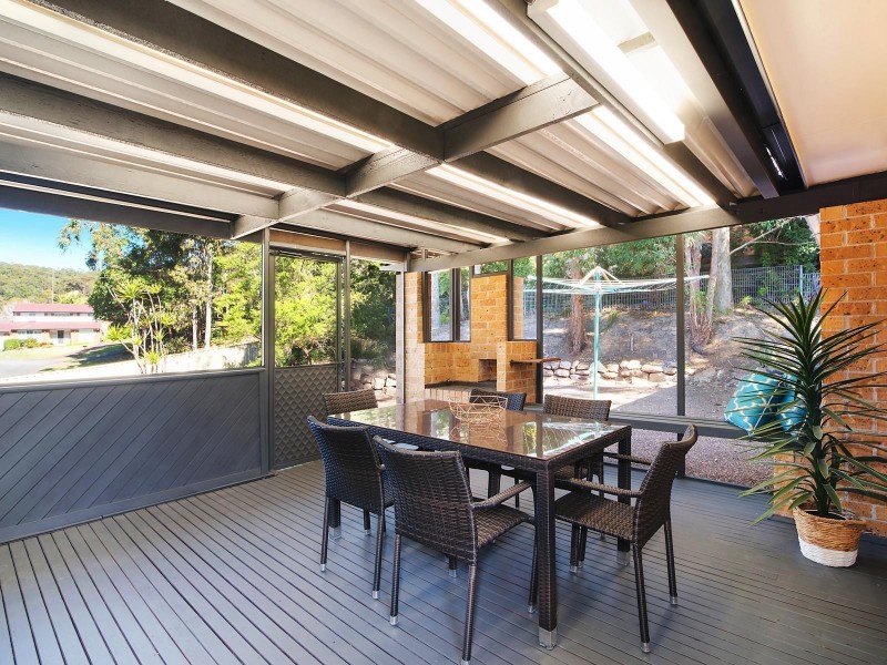 1 Bundarra Close, Eleebana NSW 2282