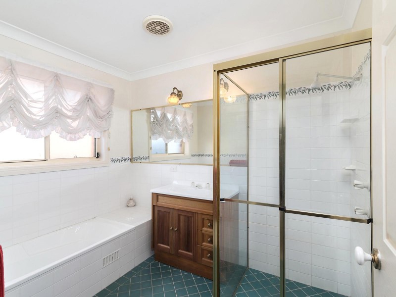14 Arundel Place, Valentine NSW 2280