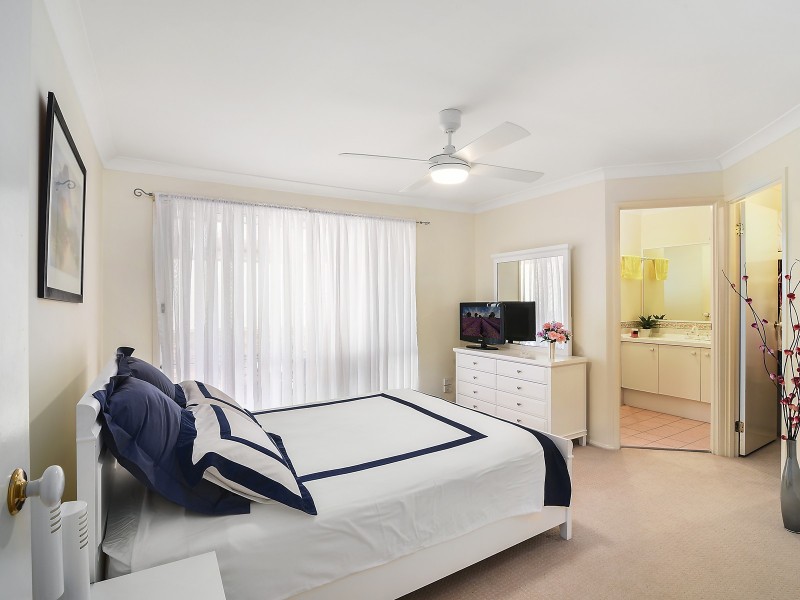 1 Imperial Close, Floraville NSW 2280