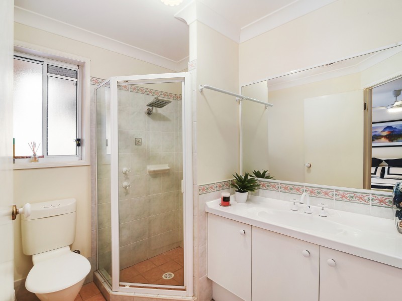 1 Imperial Close, Floraville NSW 2280