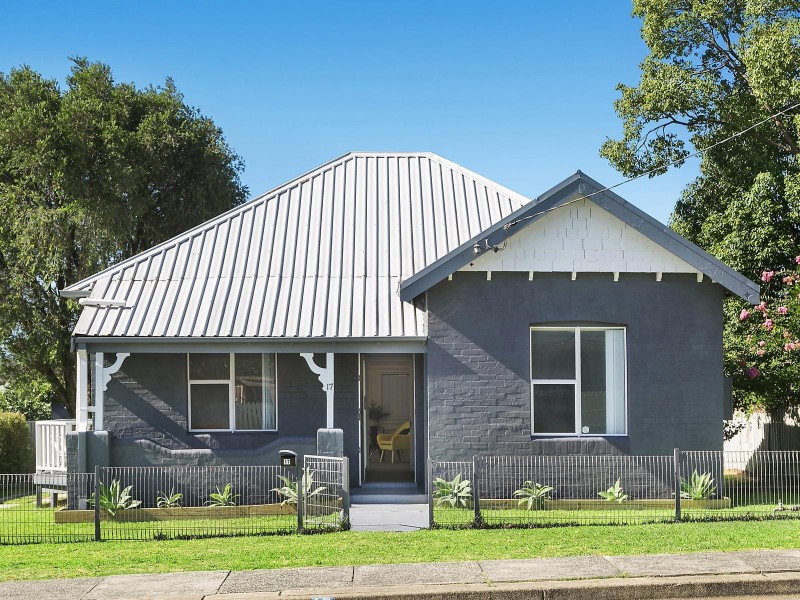 17 Third Street, Boolaroo NSW 2284