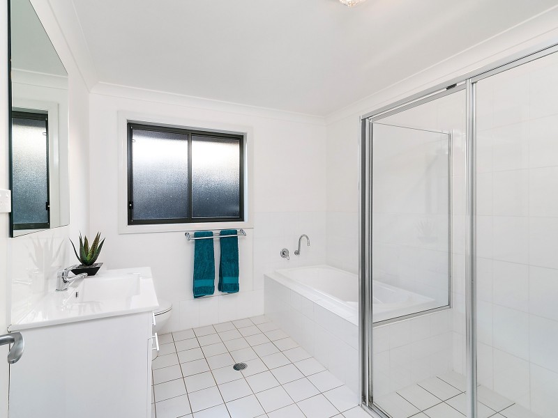 14 Weller Street, Fletcher NSW 2287