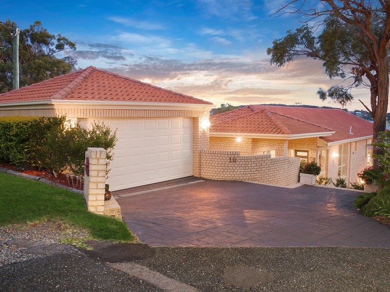 10 Sealand Road, Fishing Point NSW 2283