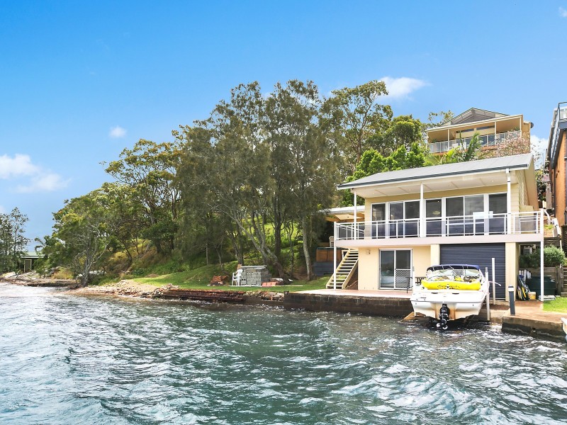 10 Sealand Road, Fishing Point NSW 2283
