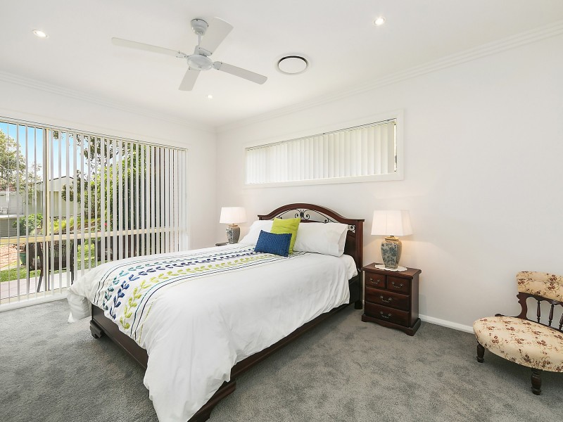 10 Sealand Road, Fishing Point NSW 2283