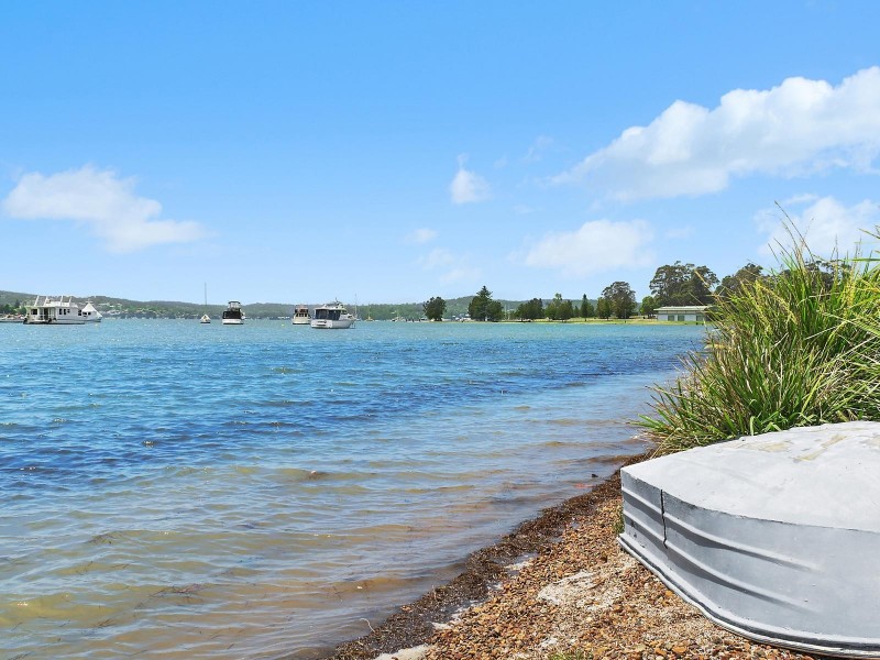 2 Third Street, Booragul NSW 2284