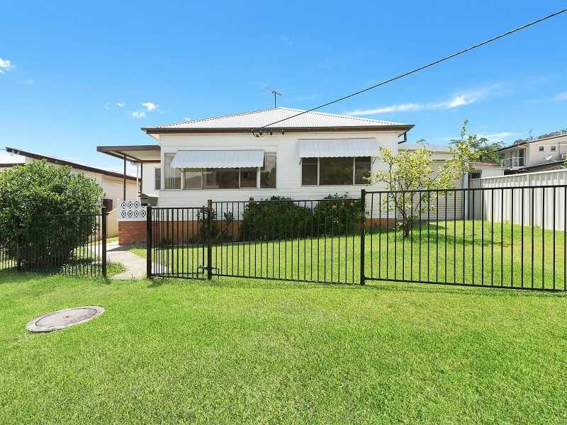 28 Yorston Street, Warners Bay NSW 2282