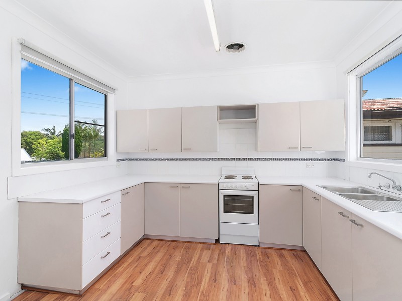 28 Yorston Street, Warners Bay NSW 2282