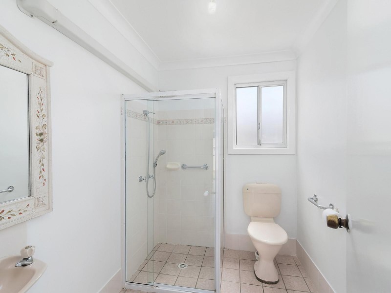 28 Yorston Street, Warners Bay NSW 2282