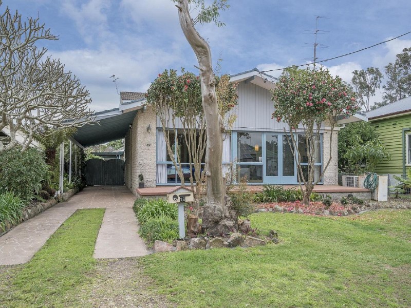 19 Beach Street, Swansea NSW 2281