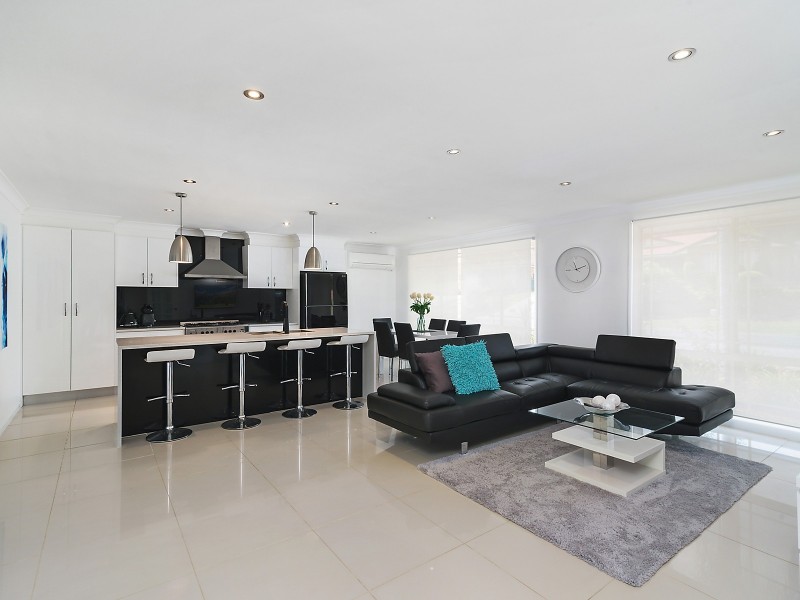 1 Florina Close, Cardiff South NSW 2285