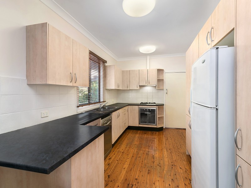 5 James Street, Warners Bay NSW 2282